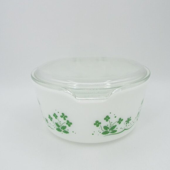 Vintage 1961 Pyrex 474-B Bride's Casserole Dish with Lid 1-1/2 Qt. Made in USA - Picture 3 of 10